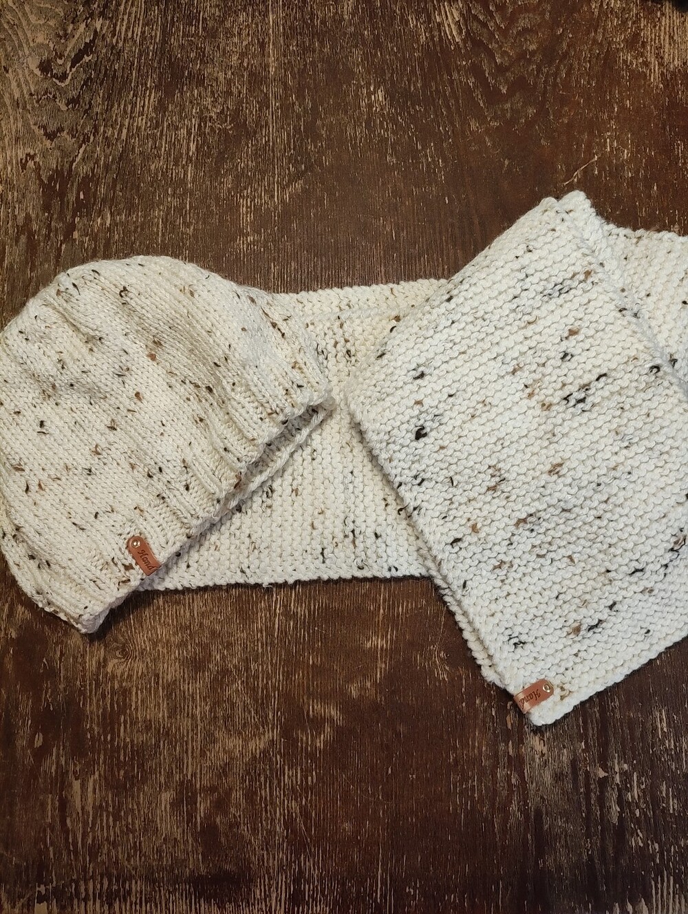 Cream Tweed Knit Beanie and Scarf Set